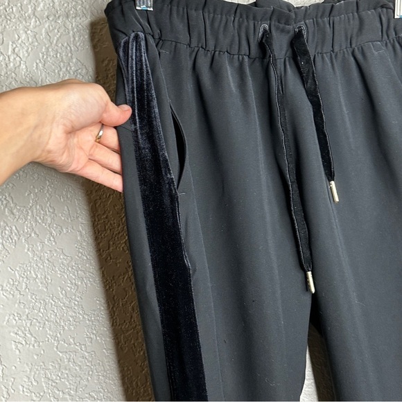 LULULEMON On the Fly Jogger *Velvet Trim Black Women’s Size 4 Athleisure Pants - Picture 7 of 13